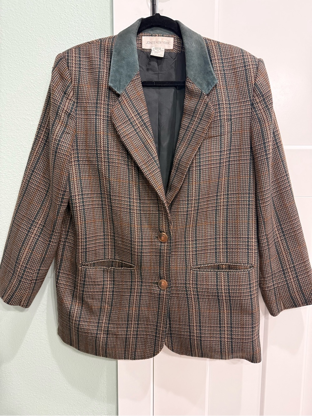 Jones New York Brown Plaid Blazer with Green Velvet Collar
